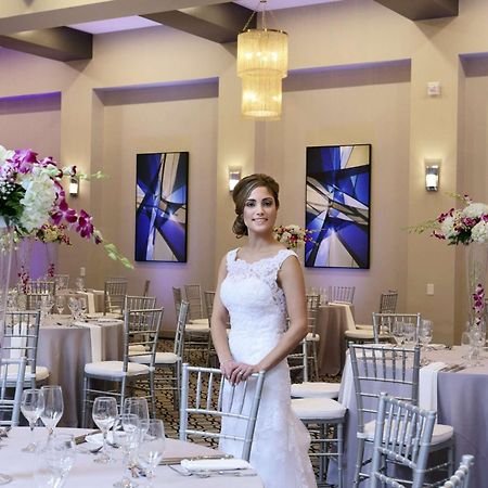 Hilton Mystic Otel Dış mekan fotoğraf
