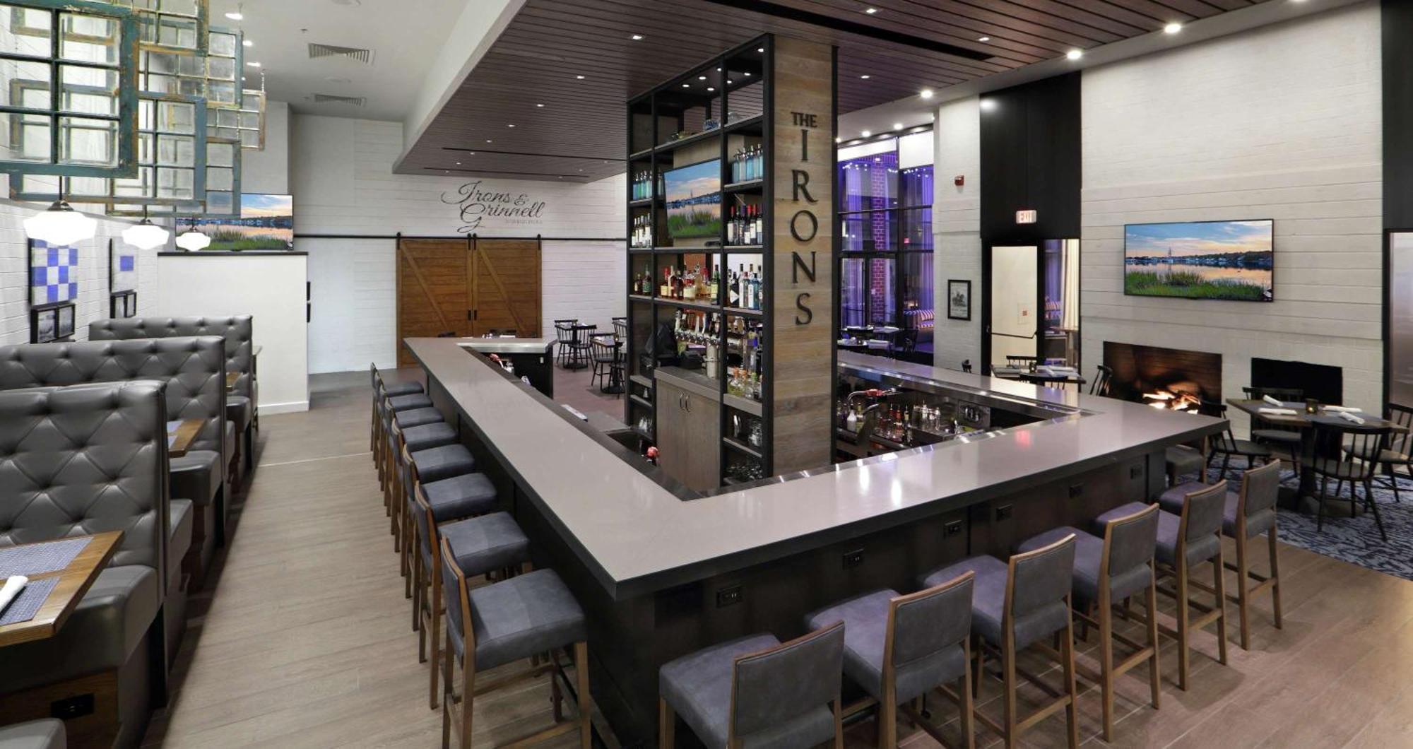 Hilton Mystic Otel Dış mekan fotoğraf